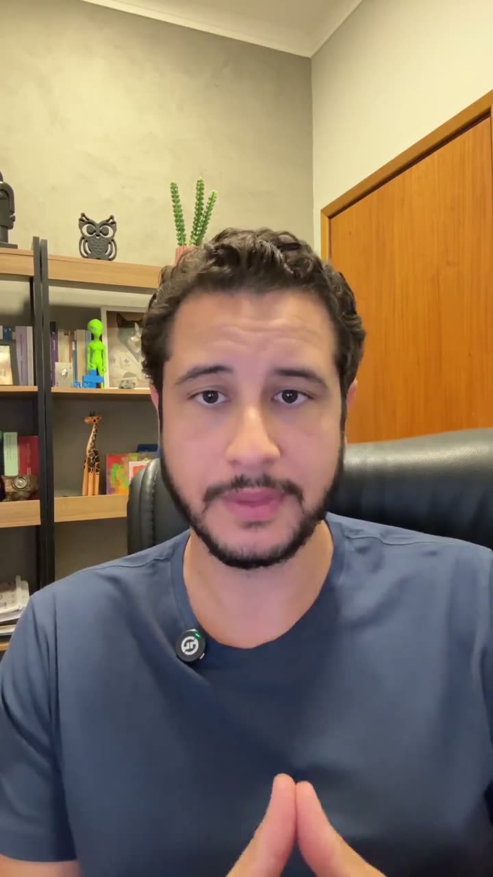 Diego Meloni falando no episódio 2 da Pílula do SUSista